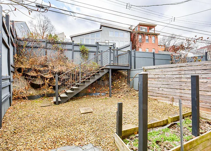 2 Mi To Market Sq! Row House W/ Dedicated Office * Pittsburgh